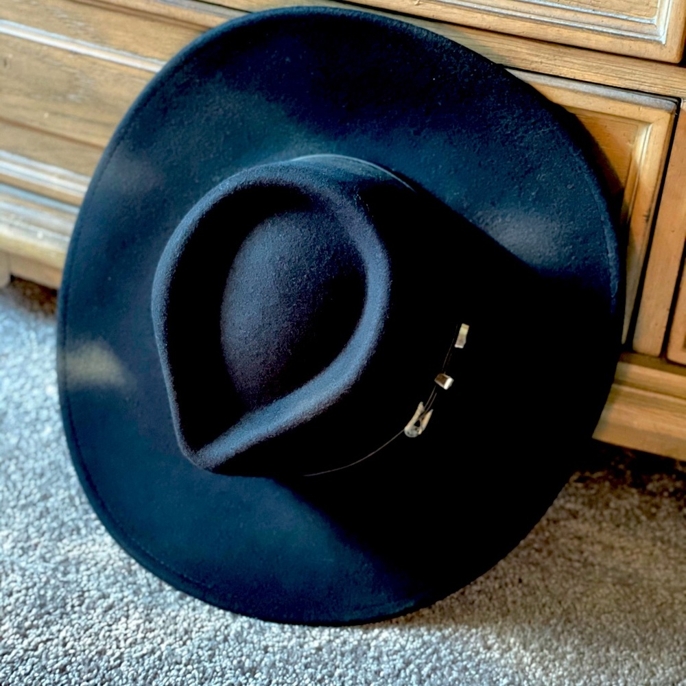 Dakota Wide Brim Hat